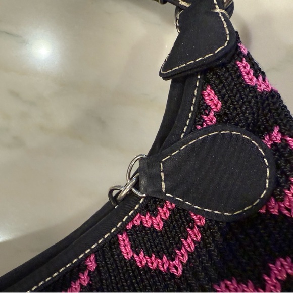 The Sak Knit Black and Pink Heart Shoulder Bag - Picture 9 of 12
